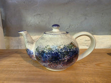 Load image into Gallery viewer, Small Teapot - Fraoch