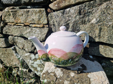 Load image into Gallery viewer, Classic Teapot - Banais Samhraidh Sophie
