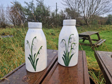 Load image into Gallery viewer, Milk Bottle Vase - Sneachda
